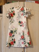 Letnia sukienka biała z kwiaty Zibi