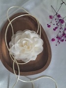 Śmietankowy choker róża kwiat naszyjnik komunia okazje wesele