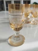 Małe kieliszki na nóżce żółto-złote, cena za 1 szt.