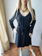 Czarna sukienka Moodo w kropeczki M pasek taliowany elegancka codzienna 