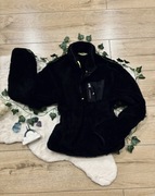 Czarny polar z kieszonką