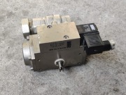 Zawór DN25 z siłownikiem pneumatycznym i zaworem elektromagnetycznym 230V