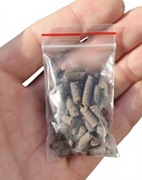 Naturalny preparat organiczny do poprawy żyzności gleby na doniczkę MOCNY