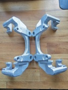 Jarzmo mocowania zacisku VW PASSAT B5 fl 1.8T do tarcz 288mm silnik AWT
