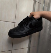 Męskie buty 44,5 sportowe marki Nike, model Air Force 1 Low skórzane skór 