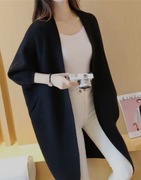 Długi czarny sweter