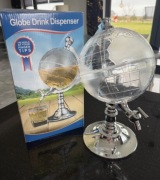 Globus nowy na napoje z lejkiem
