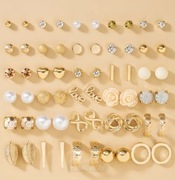 Zestaw 30 kolczyków 