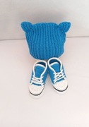 Komplet niemowlęcy handmade – buciki 10 cm + czapka 38 cm – niebiesko-biały