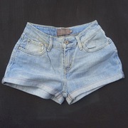 Levi's nowe dżinsowe krótkie spodenki szorty 26 XS