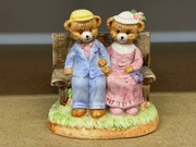 Figurka ceramiczna Dwa Misie na Ławce 12,6 cm Vintage Retro