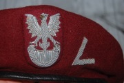 Beret desantu. Orzeł haftowany.