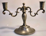 ŚWIECZNIK NA DWIE ŚWIECE