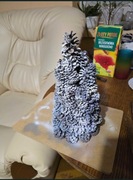 Choinka z szyszek rękodzieło prezent