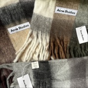 Szalik 1+1 Acne Studios