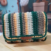 Mała torebka na ramię. Rękodzieło. Sznurek poliestrowy 