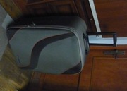 Duża, pojemna walizka CYLuggage, lekka, prawie nowa. Z USA