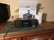 RADIO ZE STACJĄ DOKUJĄCĄ IPHONE 4 / IPOD MD 83084