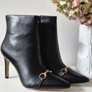 Botki na szpilce rozmiar 38