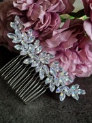 Pięknie mieniący się grzebyk ślubny 