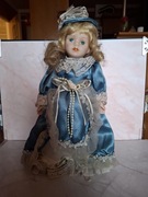 Lalka z porcelany, starodawna lalka kolekcjonerska
