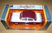 model w skali 1:24 GAZ VOLGA M-21 1957