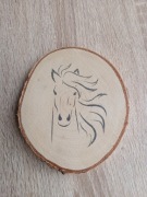 Koń. Podkładka pod kubek. Naturalne drzewo. Brzoza. 