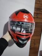Czerwony kask motocyklowy rozmiar L 
