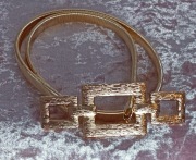 Zestaw dwóch pasków z ozdobną klamrą 90 cm złoty brązowy 