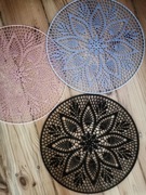 Rozeta szydełkowa 30cm na metalowej obręczy 