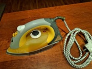 Żelazko Zelmer 1800 W  na sucho lub parę.