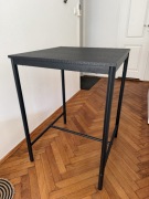 Używany stolik IKEA