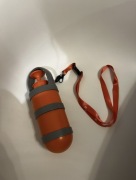 Szufelka do odchodów dla dużych psów - ze schowkiem na worki na śmieci