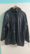 Elegancka prawie nowa czarna kurtka ze skóry Hage Leader roz 50-54.
