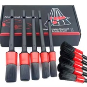 Zestaw do pielęgnacji samochodu akcesoria pędzle oraz rękawicą do mycia  