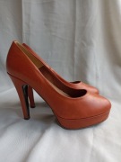 Rude szpilki klasyczne czółenka skóra naturalna 38