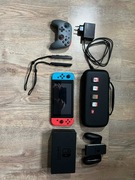 Nintendo Switch 32GB + 4 GRY + 128GB + PAD + FUTERAŁ + SZYBKA