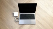 MacBook Pro 14" M3 16GB / 512GB SSD, bateria 99% - jak nowy
