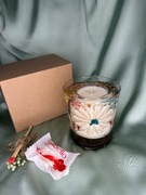 Świeca w oryginalnym świeczniku