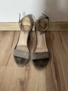 Sandałki na słupku r. 38/39