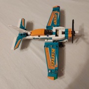LEGO Technic 42117 Samolot wyścigowy