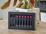 HP CAGE ML350e 8x SFF Gen 8 ASSY 4x900GB 2x300GB SAS