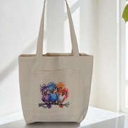 Haftowana duża torba na ramię.