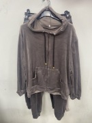 Dresy szare siwe welurowe biust 130/140