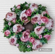 Wianek wiosenny bogaty na drzwi stół piwonie róż 35 cm hand made