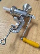 Ręczna maszynka do mięsa nr 5, nadziewarka - nowa, nieużywana