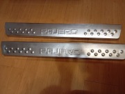 Listwy aluminiowe progowe Mitsubishi Pajero 