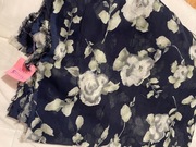 t101 szyfon kreszowany granat kwiaty 100 na 130 cm