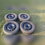 Felgi z oponami zimowymi Nokian 4x100 195 65 r15