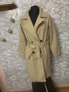 Beżowy płaszczyk damski biust 110 uniwersalny